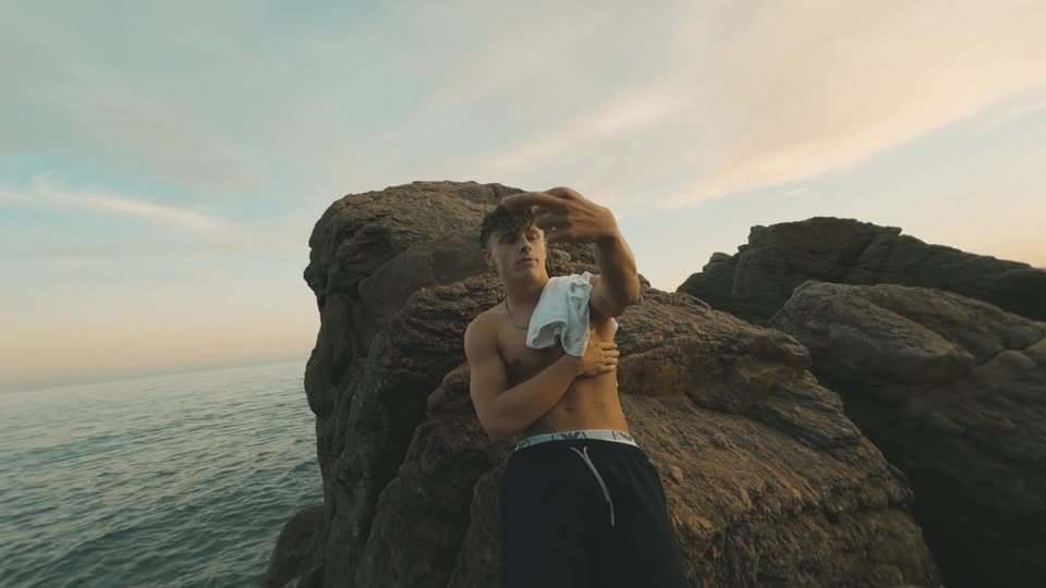 Filmstreifen mit Szenen aus unseren Musikvideos